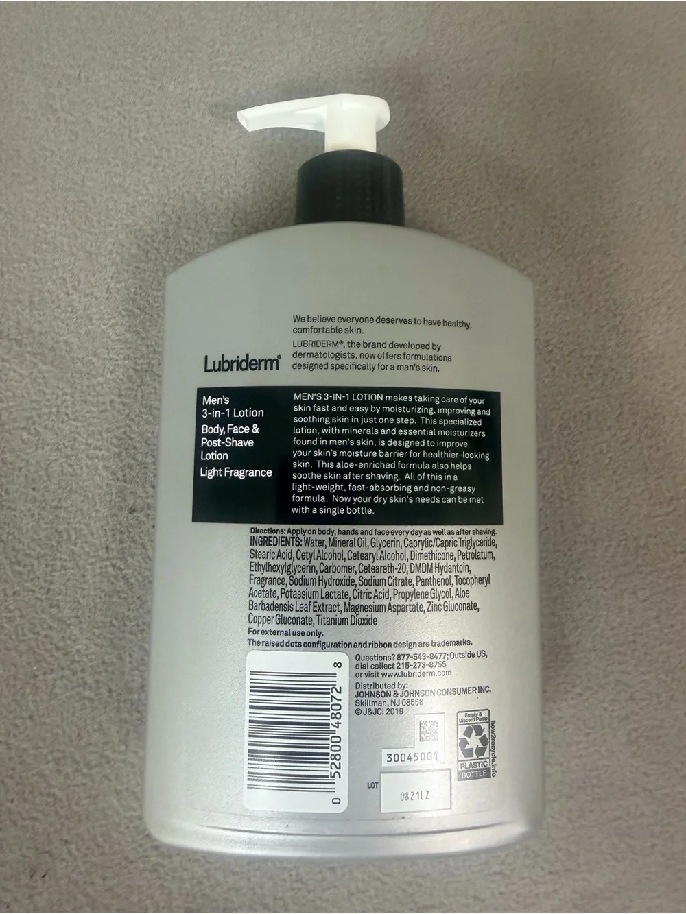 Lubriderm Men’s 3 in 1 Body Face & Post Shave Lotion Light Fragrance 16oz 473ml